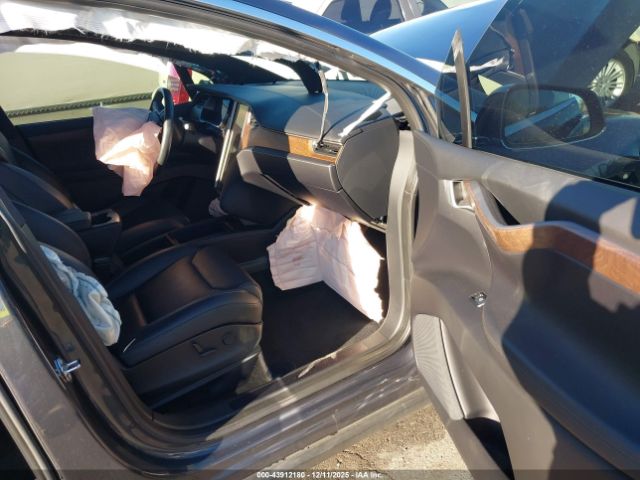 2018 TESLA MODEL X 5YJXCBE47JF130065 Photo 4