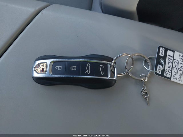 2021 PORSCHE TAYCAN WP0AA2Y12MSA13596 Photo 10