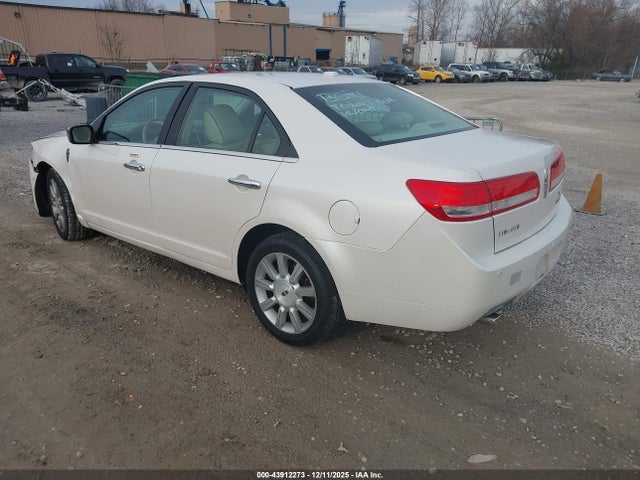2010 LINCOLN MKZ 3LNHL2GC2AR752897 Photo 2