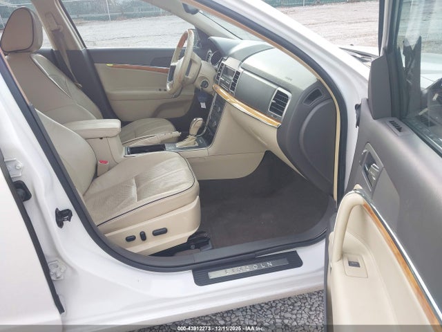 2010 LINCOLN MKZ 3LNHL2GC2AR752897 Photo 4