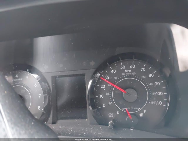 5TDKK3DC1FS607328 Toyota Sienna Le 8 Passenger
