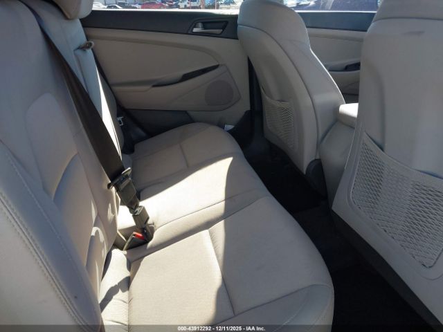 2018 HYUNDAI TUCSON KM8J33A40JU808417 Photo 7