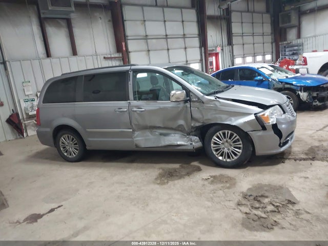 Aukcja sprzedaży 2015 Chrysler Town & Country Touring-l, vin: 2C4RC1CG6FR601103, numer aukcji: 43912328