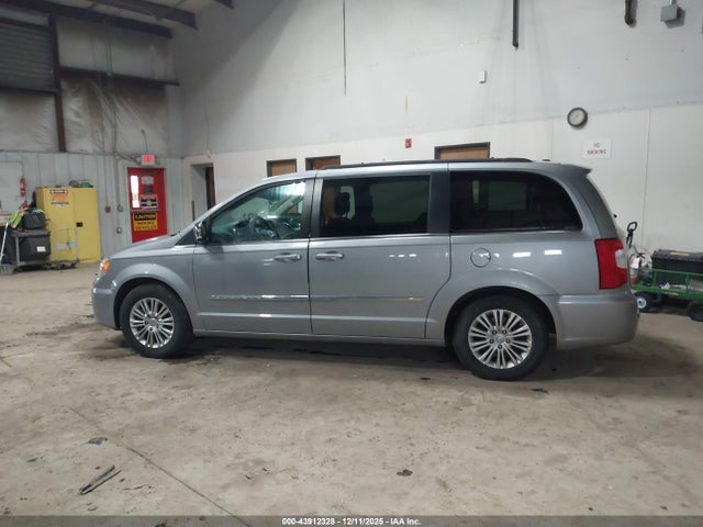 Aukcja sprzedaży 2015 Chrysler Town & Country Touring-l, vin: 2C4RC1CG6FR601103, numer aukcji: 43912328