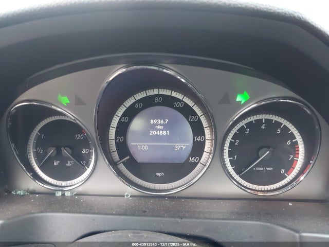2009 Mercedes-benz C 300 Luxury/sport მანქანა იყიდება აუქციონზე, vin: WDDGF54X39R069619, აუქციონის ნომერი: 43912343