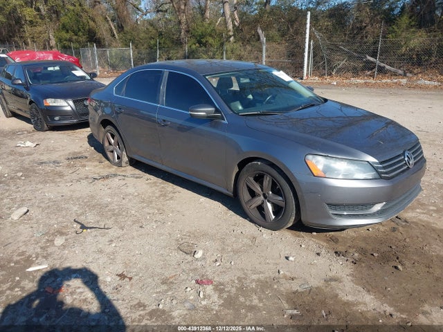 2013 VOLKSWAGEN PASSAT 1VWBH7A31DC002098