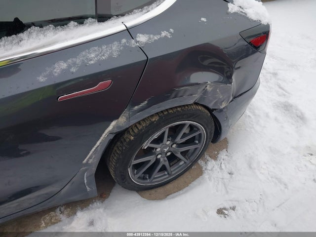 Tesla MODEL 3 2019 5YJ3E1EA2KF307647 Image 19
