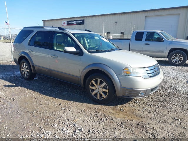 2008 FORD TAURUS X 1FMDK02W28GA26370