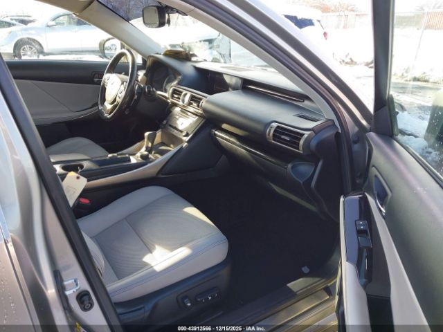 2016 LEXUS IS 300 JTHCM1D25G5006357 Photo 4