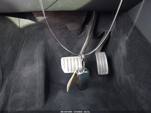 2024 TESLA MODEL X 7SAXCBE57RF436576 Photo 10