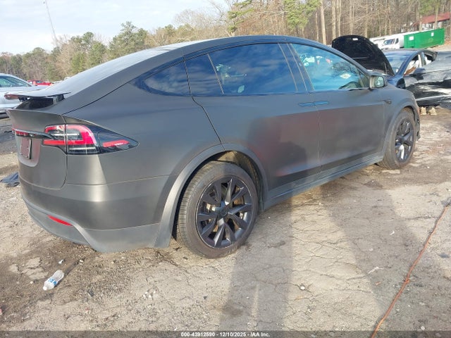 2024 TESLA MODEL X 7SAXCBE57RF436576 Photo 3