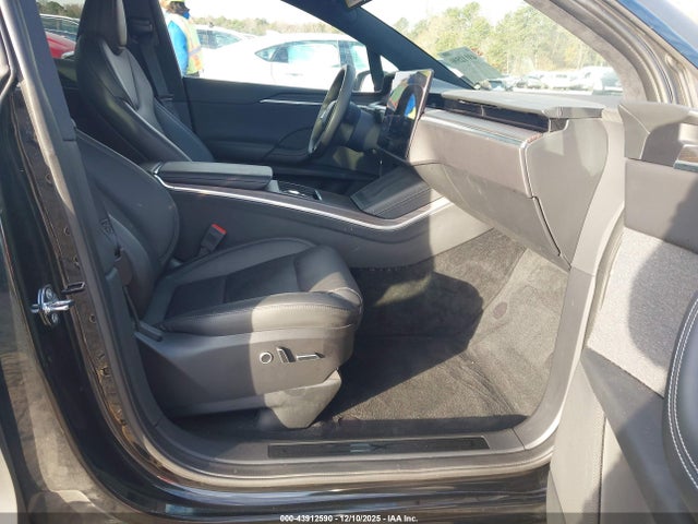 2024 TESLA MODEL X 7SAXCBE57RF436576 Photo 4