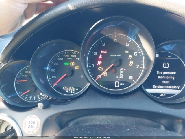 2017 PORSCHE CAYENNE WP1AA2A22HKA85743 Photo 6