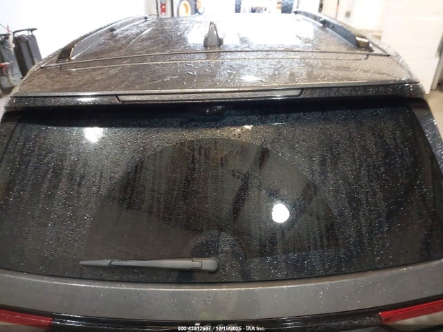 1C4RJHDG5N8627425 Jeep Grand Cherokee Overland 4x4