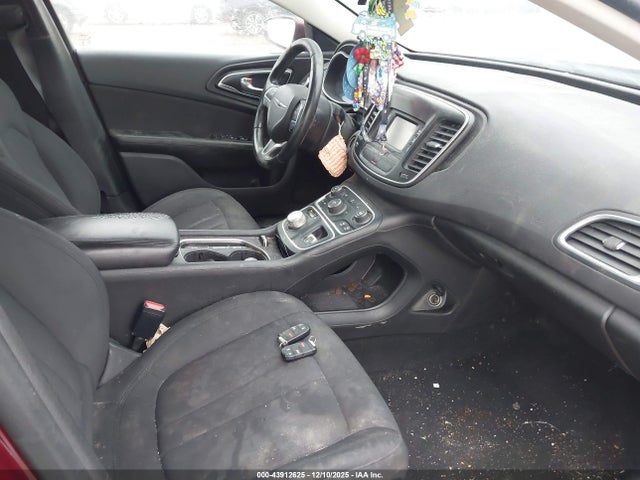 2015 Chrysler 200 Limited მანქანა იყიდება აუქციონზე, vin: 1C3CCCAB3FN744505, აუქციონის ნომერი: 43912625