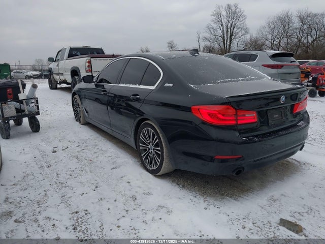 2019 BMW 530E WBAJA9C55KB389770 Photo 2