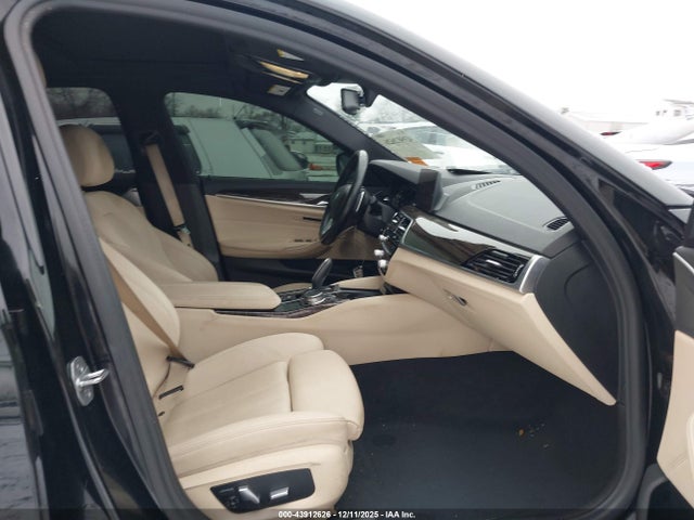 2019 BMW 530E WBAJA9C55KB389770 Photo 4