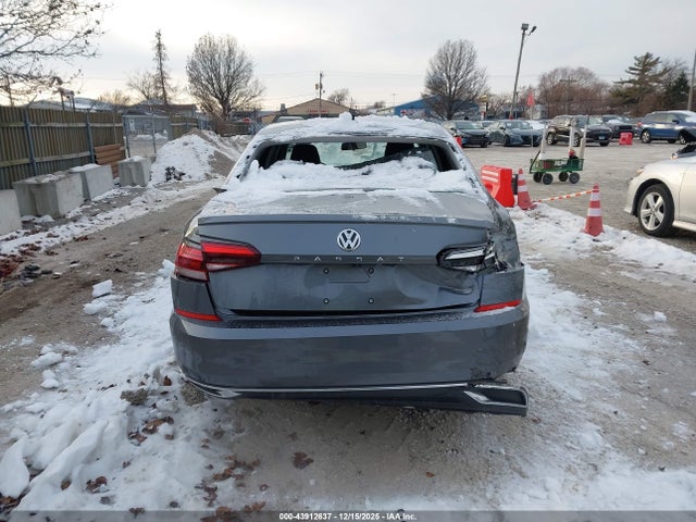 2020 Volkswagen Passat 2.0t S მანქანა იყიდება აუქციონზე, vin: 1VWAA7A33LC002098, აუქციონის ნომერი: 43912637