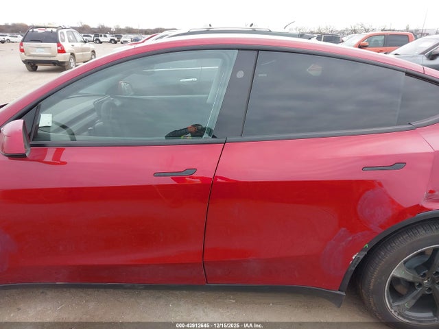 7SAYGDED6TA582922 Tesla Model Y Rwd