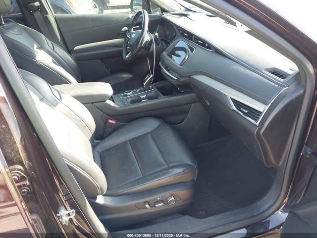 2020 CADILLAC XT4 1GYFZCR48LF111995 Photo 4