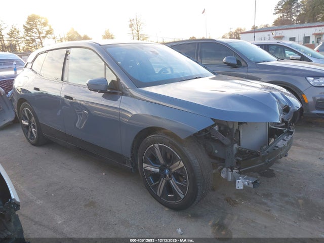 2023 BMW IX WB523CF09PCL74619