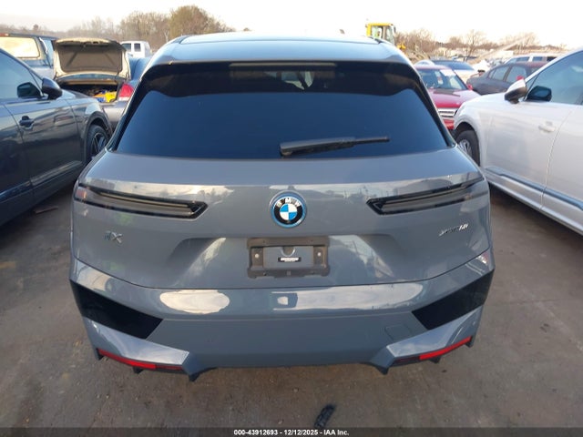 43912693 :رقم المزاد ، WB523CF09PCL74619 vin ، 2023 Bmw Ix Xdrive50 مزاد بيع