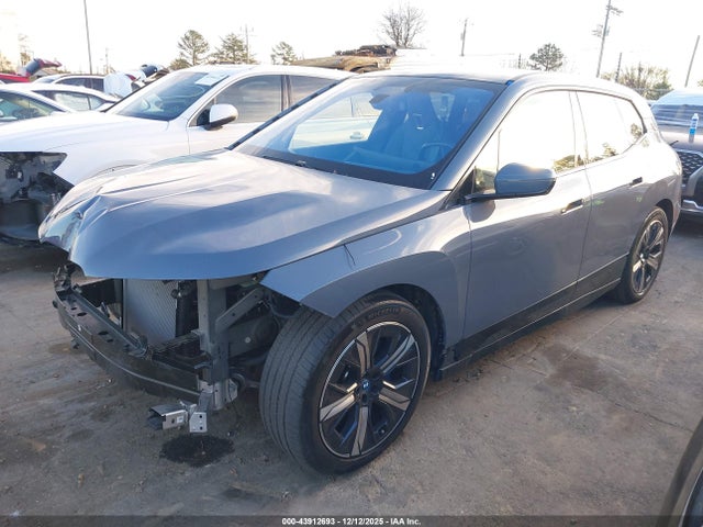 2023 BMW IX WB523CF09PCL74619 Photo 1