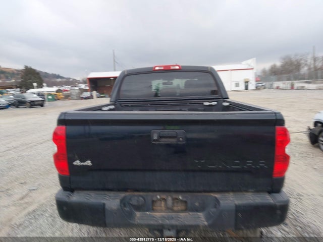 5TFHW5F1XEX336963 Toyota Tundra Limited 5.7l V8