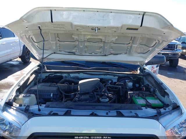 5TFRX5GN3HX083668 Toyota Tacoma Sr