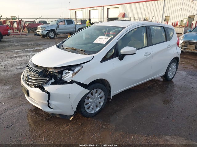 Nissan Versa Note Sv 2015 3N1CE2CP3FL429795 Image 2