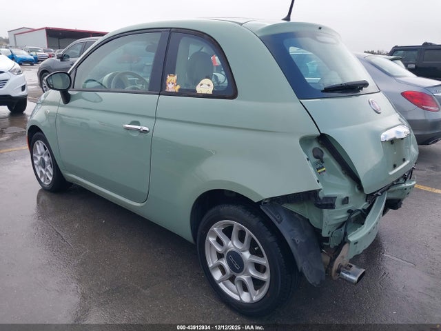 2015 FIAT 500 3C3CFFARXFT508133 Photo 2