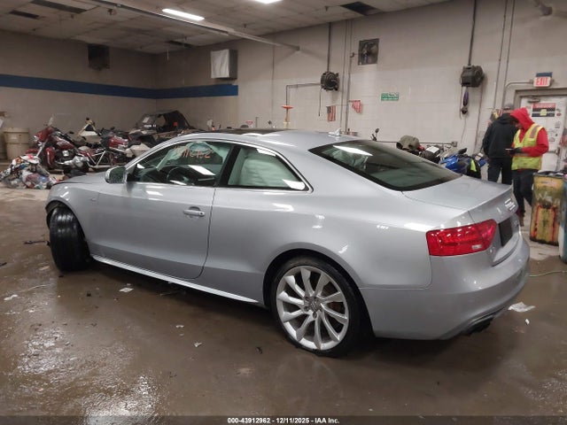 2016 AUDI A5 WAUM2AFR6GA003638 Photo 2