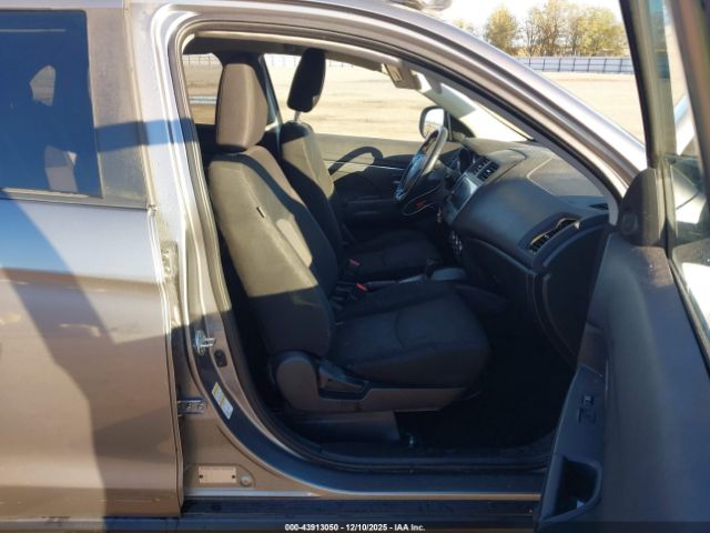 2019 MITSUBISHI OUTLANDER SPORT JA4AP3AU8KU009425 Photo 4