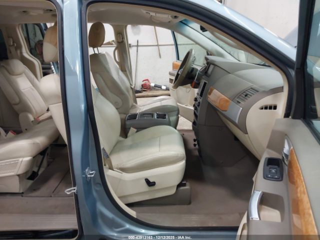 2008 CHRYSLER TOWN & COUNTRY 2A8HR64X58R783541 Photo 4