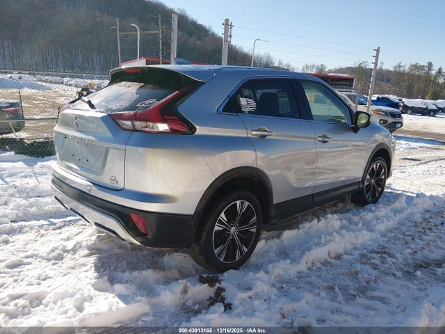 2022 MITSUBISHI ECLIPSE CROSS JA4ATWAA4NZ000585 Photo 3