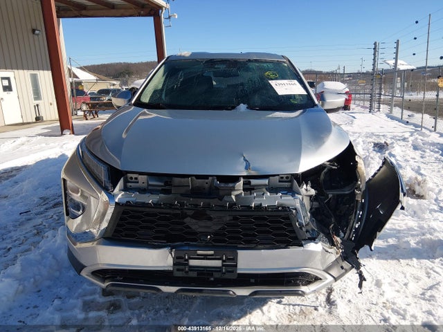 2022 MITSUBISHI ECLIPSE CROSS JA4ATWAA4NZ000585 Photo 5