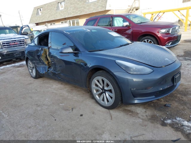 2022 TESLA MODEL 3 5YJ3E1EB6NF185128 Photo 0