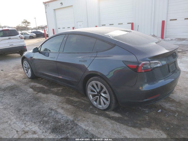 2022 TESLA MODEL 3 5YJ3E1EB6NF185128 Photo 2