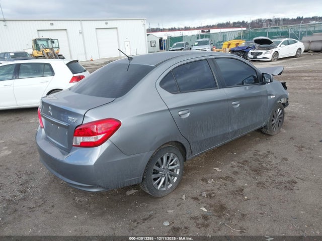 2018 MITSUBISHI MIRAGE G4 ML32F3FJ5JHF15738 Photo 3