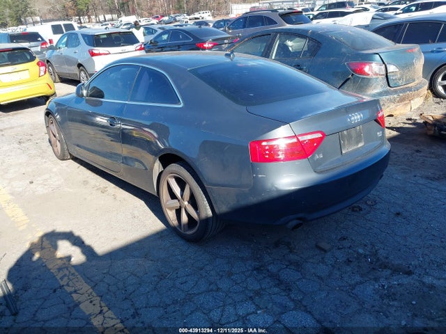 2009 AUDI A5 WAUDK78T49A049760 Photo 2