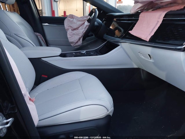 Продаж на аукціоні авто 2025 Jeep Wagoneer S Limited, vin: 3C4RJNCK6ST572842, номер лоту: 43913295