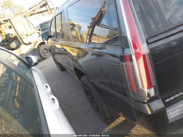 2015 CADILLAC ESCALADE ESV 1GYS4TKJXFR626982 Photo 2