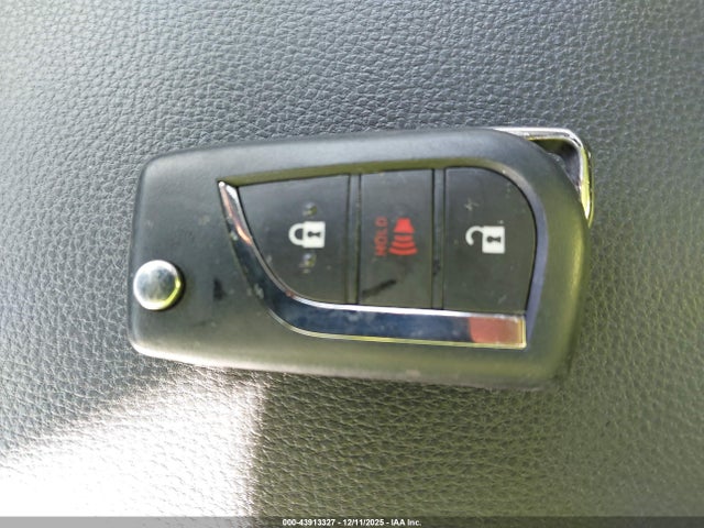 2023 TOYOTA RAV4 HYBRID 4T3MWRFV4PU108571 Photo 10