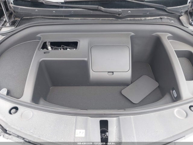 Vinfast Vf 8 Eco 2025 RLLV1AEB9SH011768 Image 10