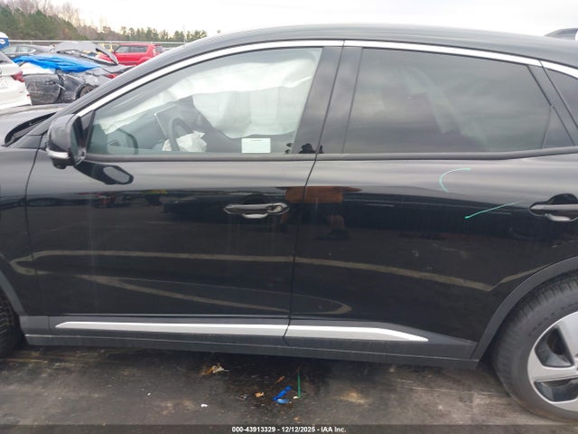Vinfast Vf 8 Eco 2025 RLLV1AEB9SH011768 Image 14
