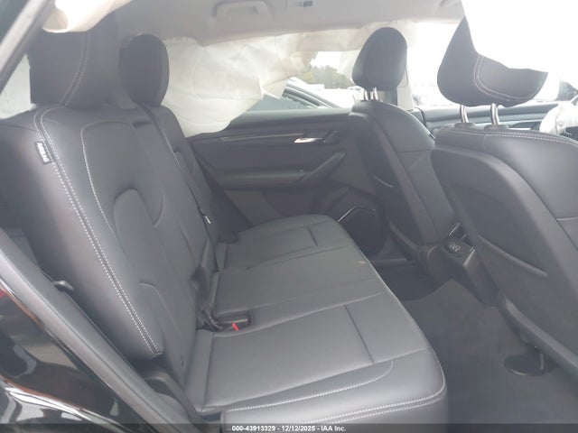 Vinfast Vf 8 Eco 2025 RLLV1AEB9SH011768 Image 8