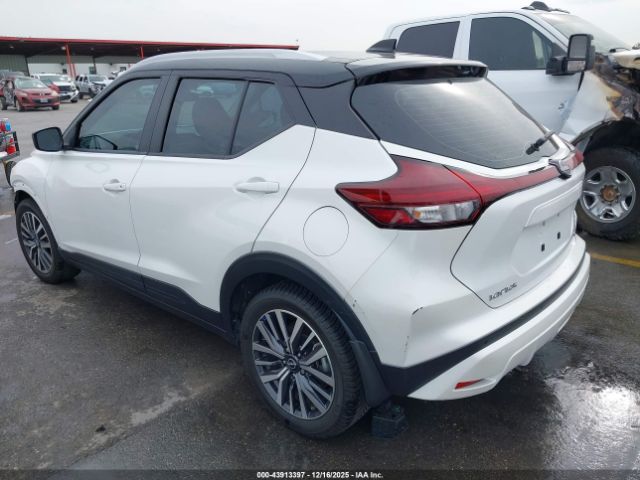 2022 NISSAN KICKS 3N1CP5CV8NL498930 Photo 2