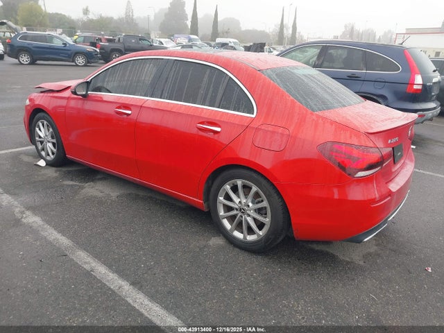 Mercedes-Benz A 220 2020 WDD3G4EB7LW038536 Image 3