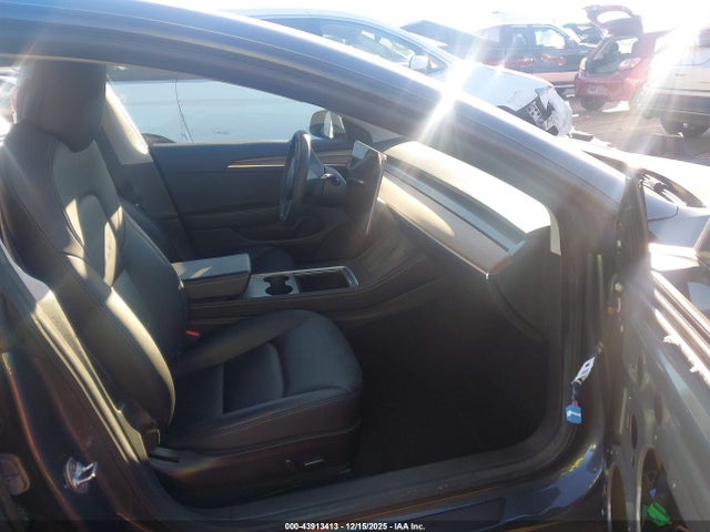 2022 TESLA MODEL 3 5YJ3E1EBXNF122484 Photo 4