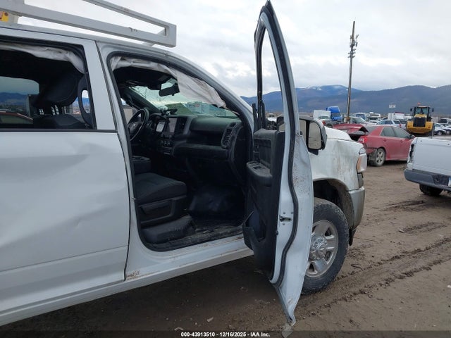 Продаж на аукціоні авто 2022 Ram 3500 Tradesman  4x4 8' Box, vin: 3C63R3GL6NG276956, номер лоту: 43913510